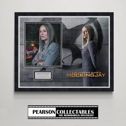 Julianne Moore 'Hunger Games: Mockingjay' Autograph Display