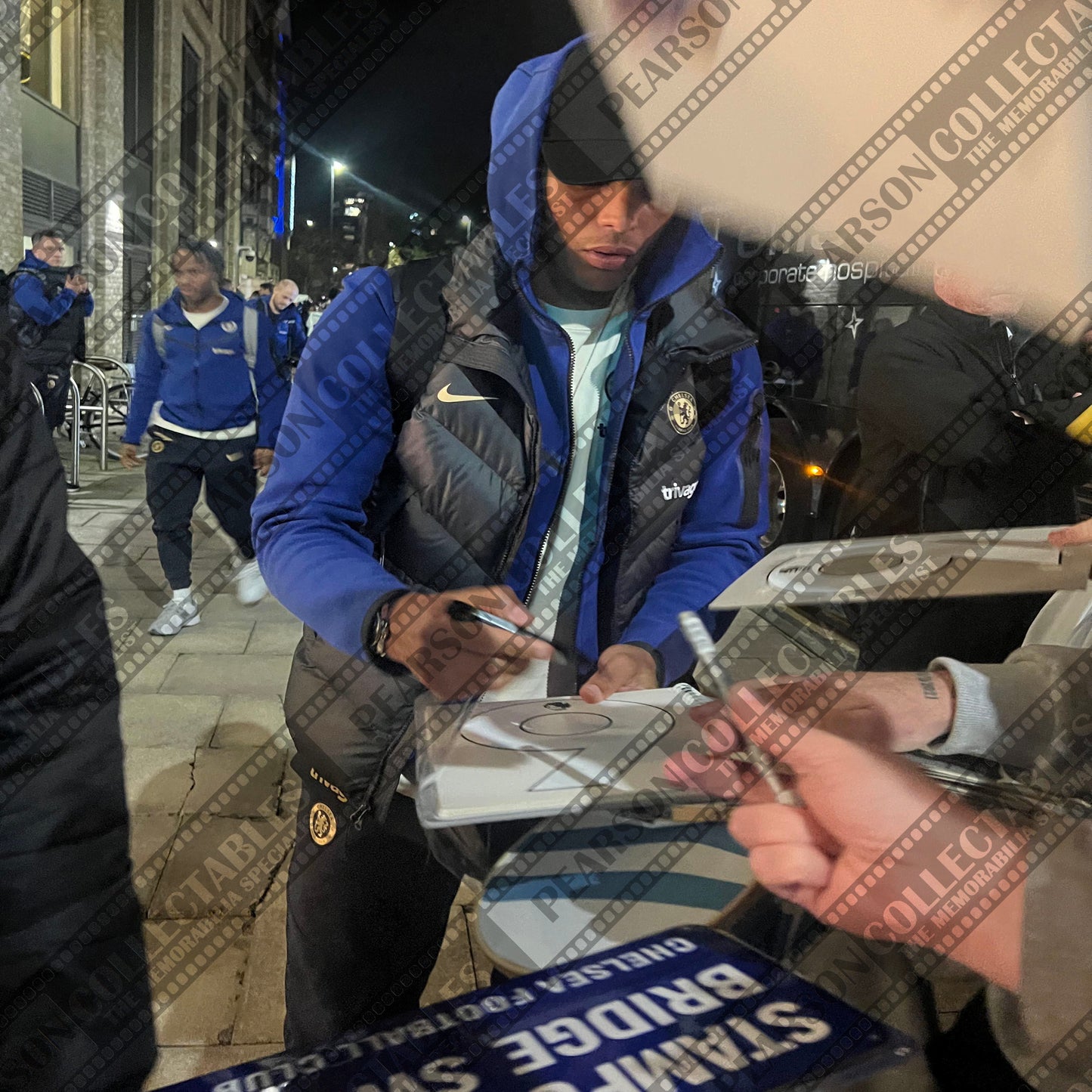 Chelsea - Thiago Silva 'Stamford Bridge' Signed Street Sign Display