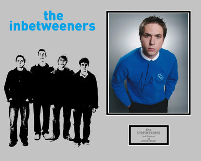 Joe Thomas 'The Inbetweeners' Autograph Display