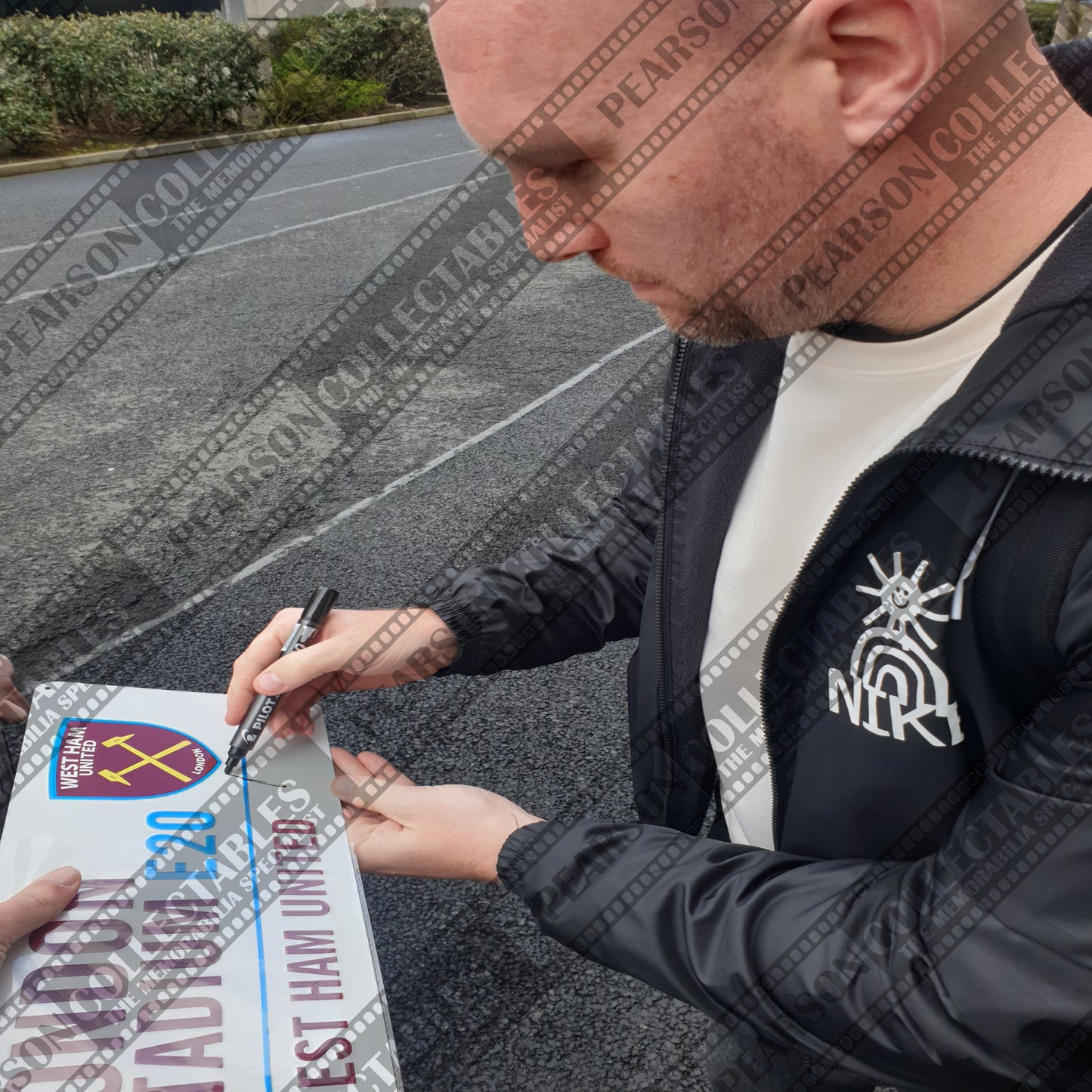 Dean Ashton 'West Ham United' Autograph Street Sign Display