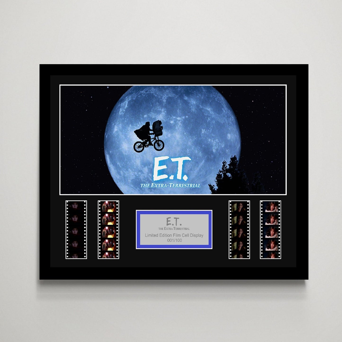 ET: The Extra Terrestrial Large Film Cell Display