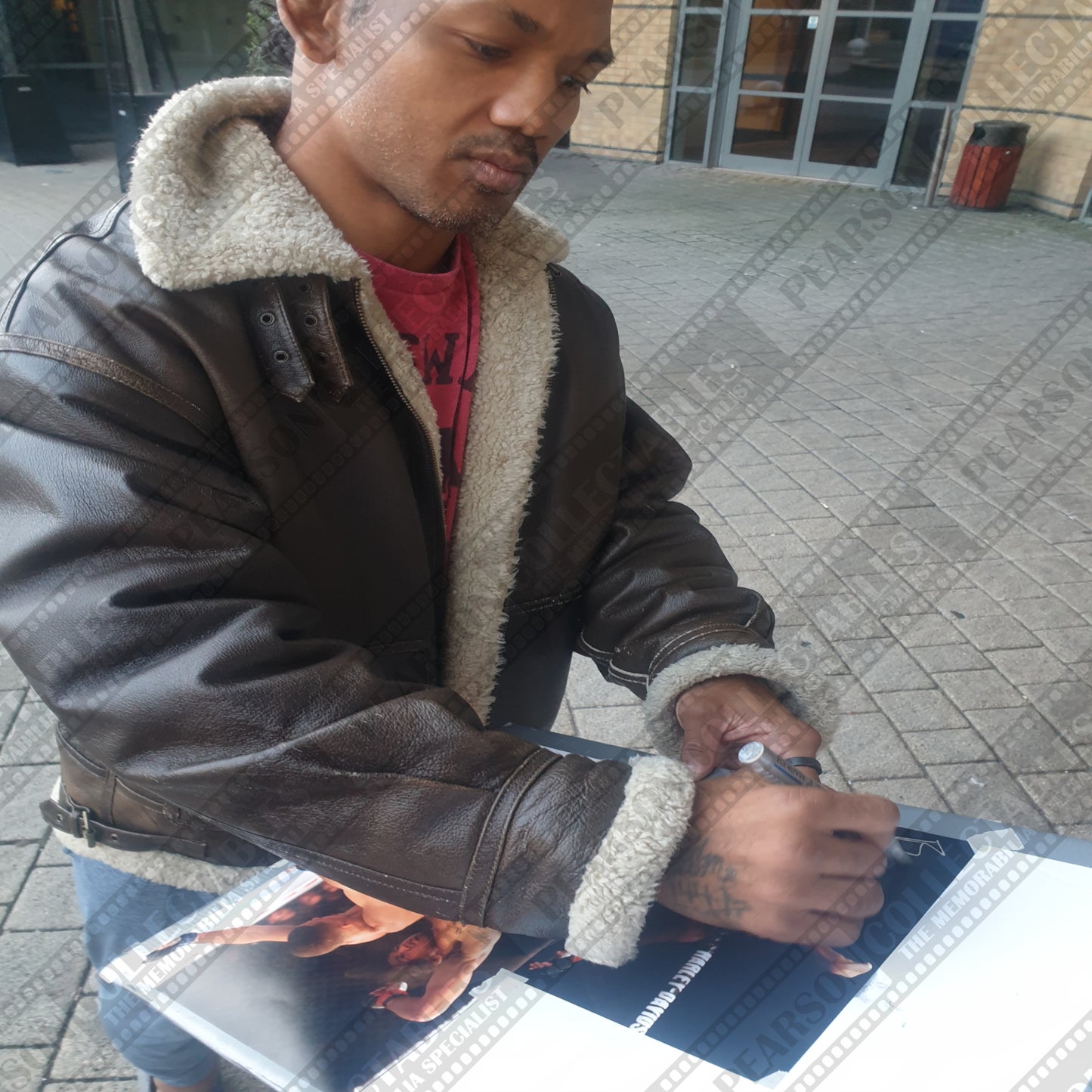 Benson Henderson Signed UFC 8x10'' Photo