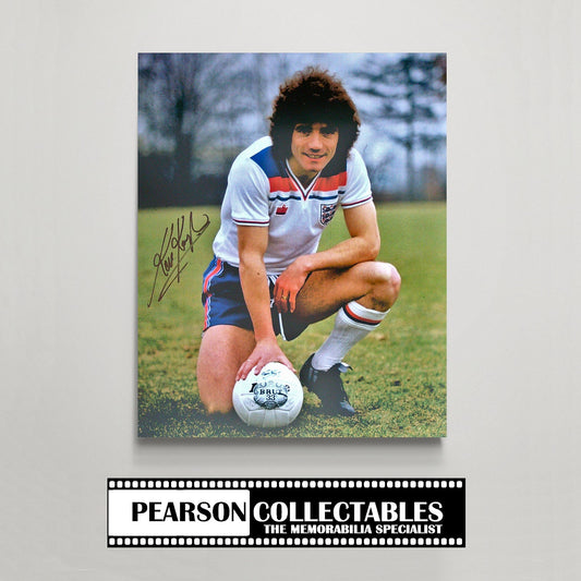 Kevin Keegan Signed England 11x14'' Photo