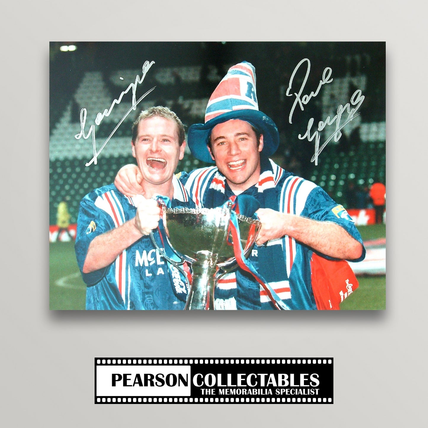 Paul Gascoigne Signed Rangers 11x14'' Photo