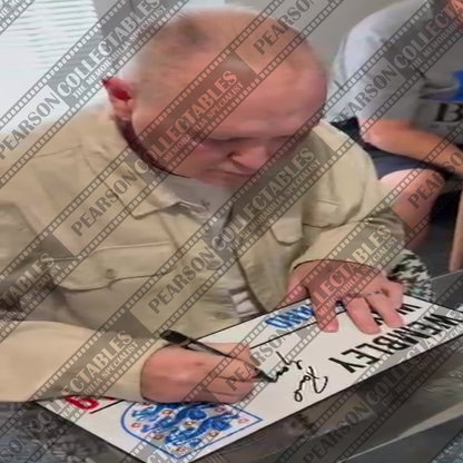 Paul Gascoigne 'Wembley Way' Italia 90 Signed Street Sign Display